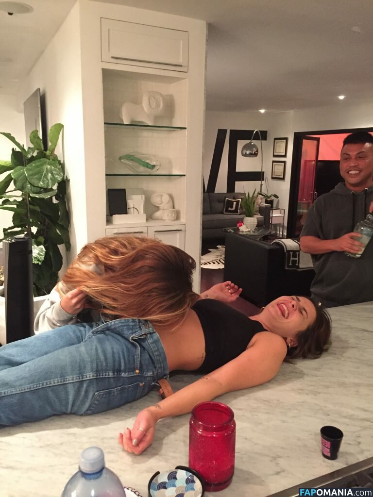 Addison Timlin Nu Photo fuitée #16