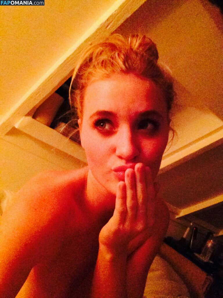 AJ Michalka Nu Photo fuitée #3