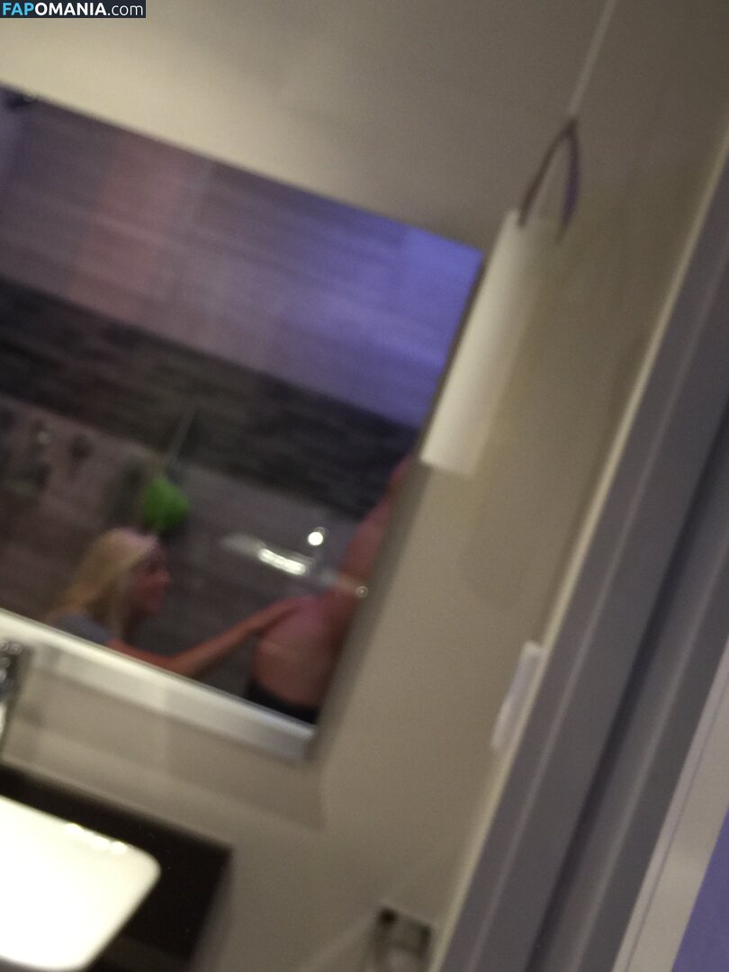 Alexandra Cooper Nu Photo fuitée #16