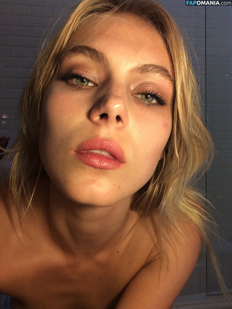 Allegra Carpenter Nu Photo fuitée #68