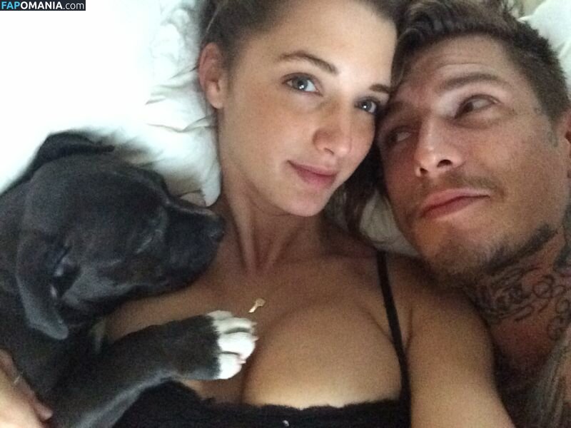 Alyssa Arce Nu Photo fuitée #3