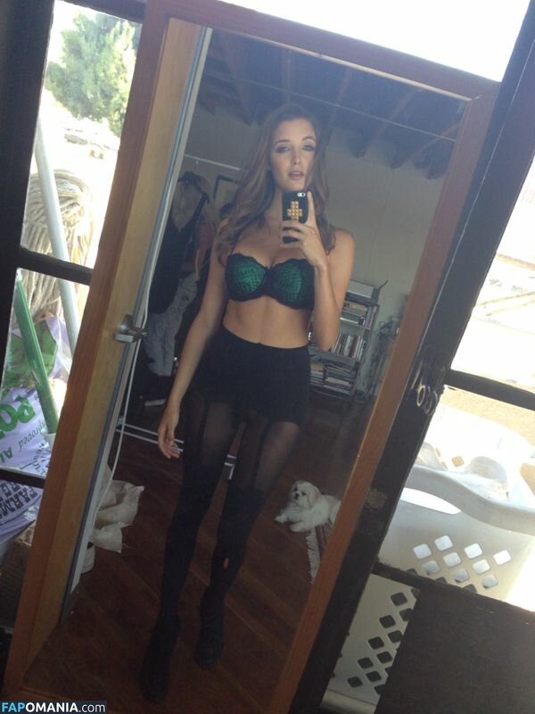 Alyssa Arce Nu Photo fuitée #161