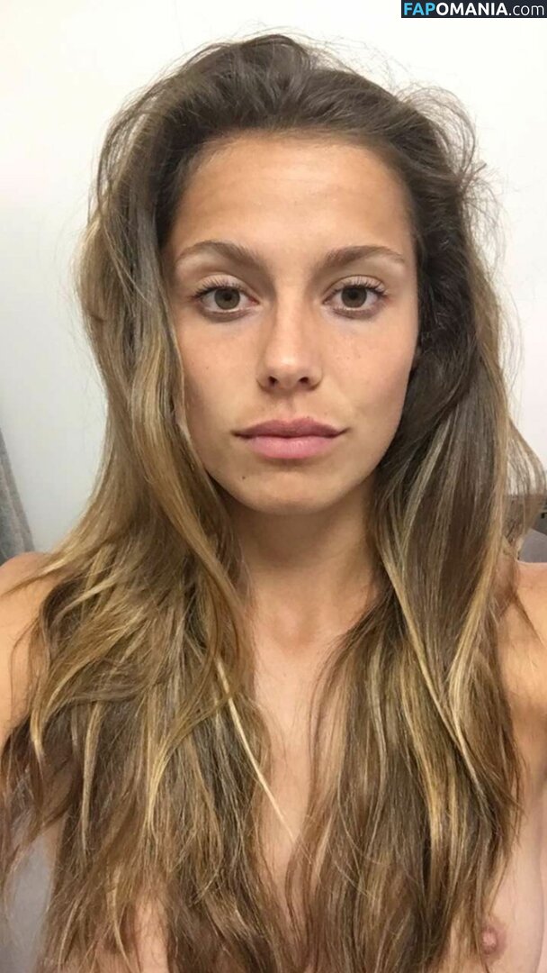 Amalie Luel Nu Photo fuitée #2