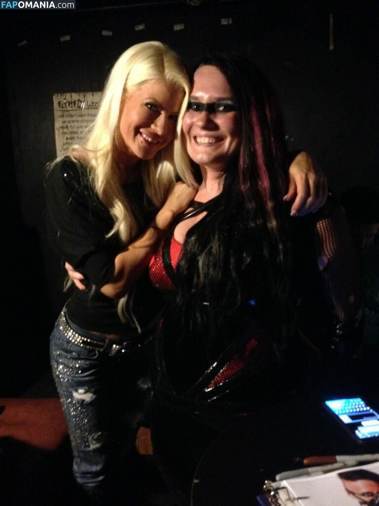 Angelina Love Nu Photo fuitée #3