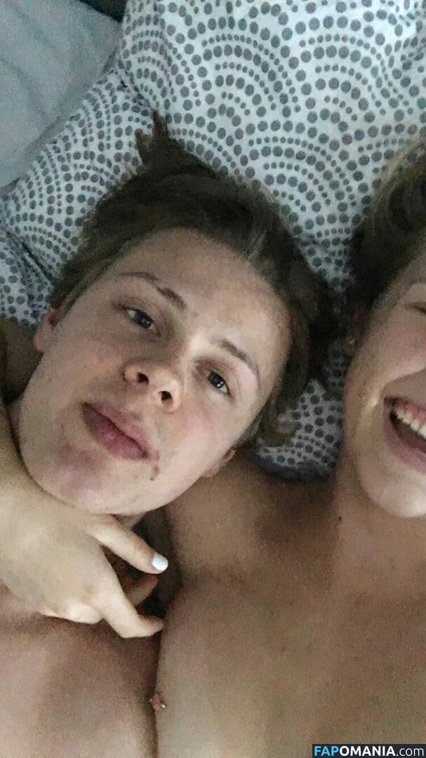 Annika Boron Nu Photo fuitée #4