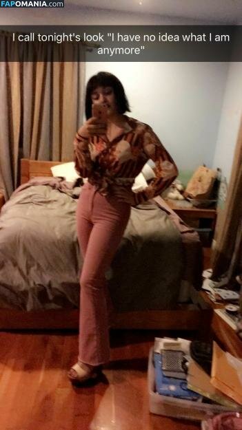 Ariela Barer Nu Photo fuitée #16
