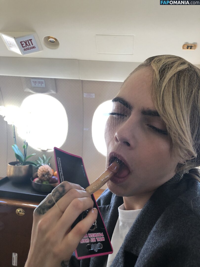 Ashley Benson And Cara Delevingne Nu Photo fuitée #53