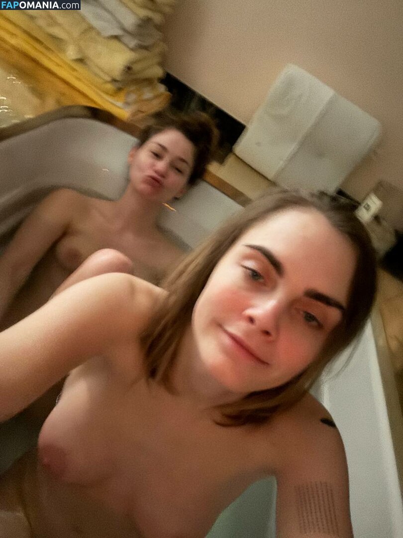 Ashley Benson And Cara Delevingne Nu Photo fuitée #69