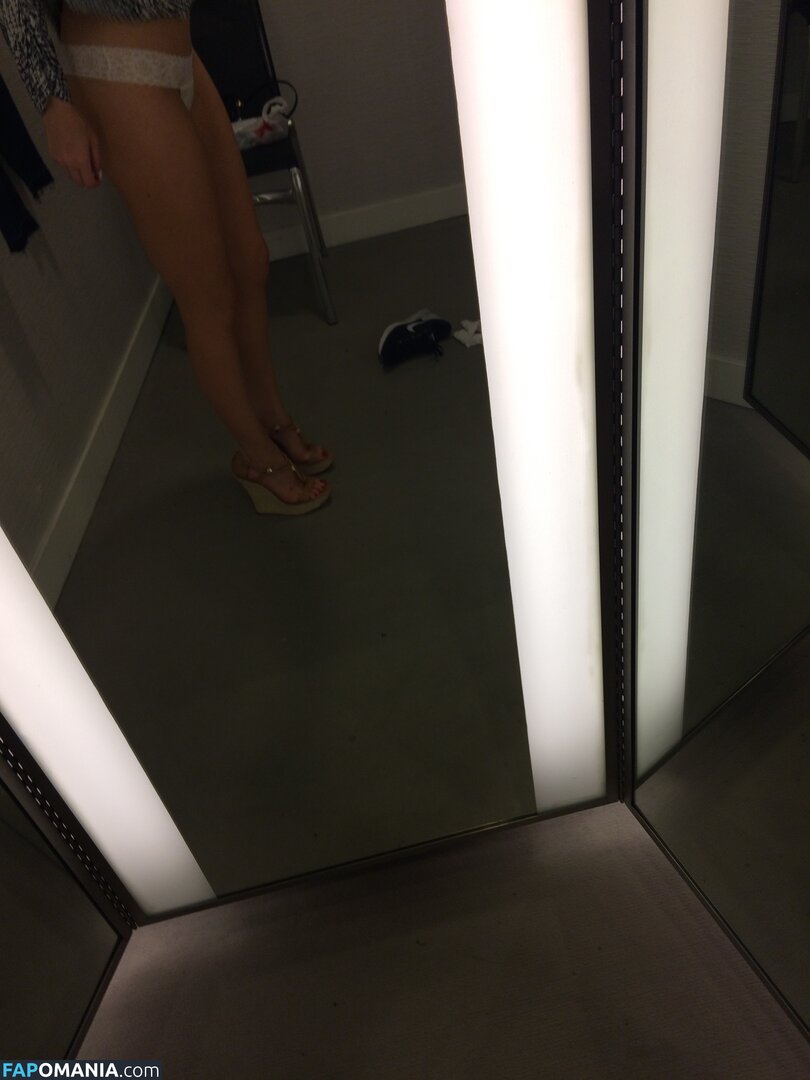 Ashley Mulheron Nu Photo fuitée #128