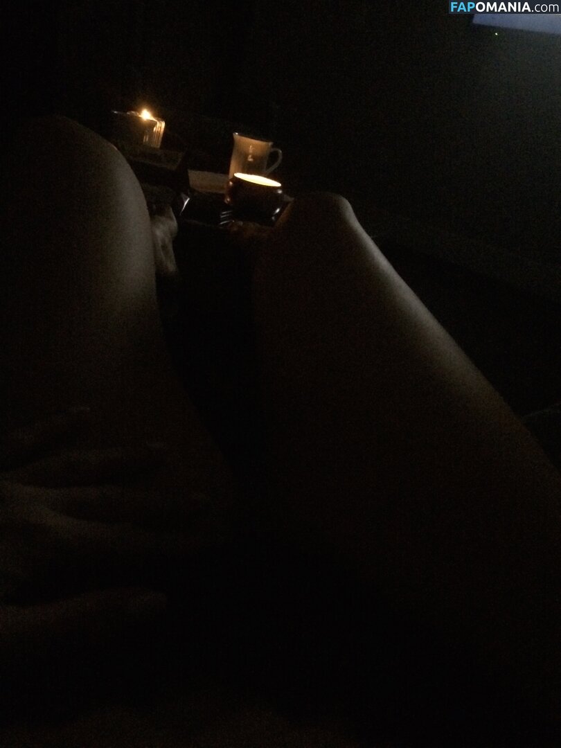 Ashley Mulheron Nu Photo fuitée #142