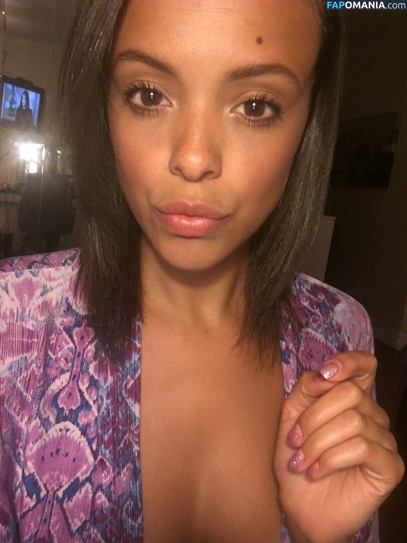 Aubrey Cleland Nu Photo fuitée #18