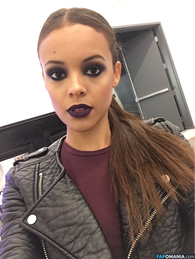Aubrey Cleland Nu Photo fuitée #31