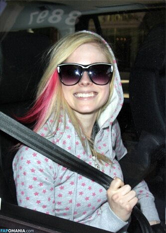 Avril Lavigne Nu Photo fuitée #32