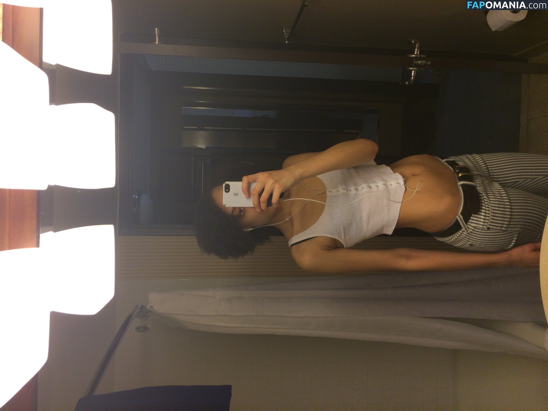 Britne Oldford Nu Photo fuitée #14