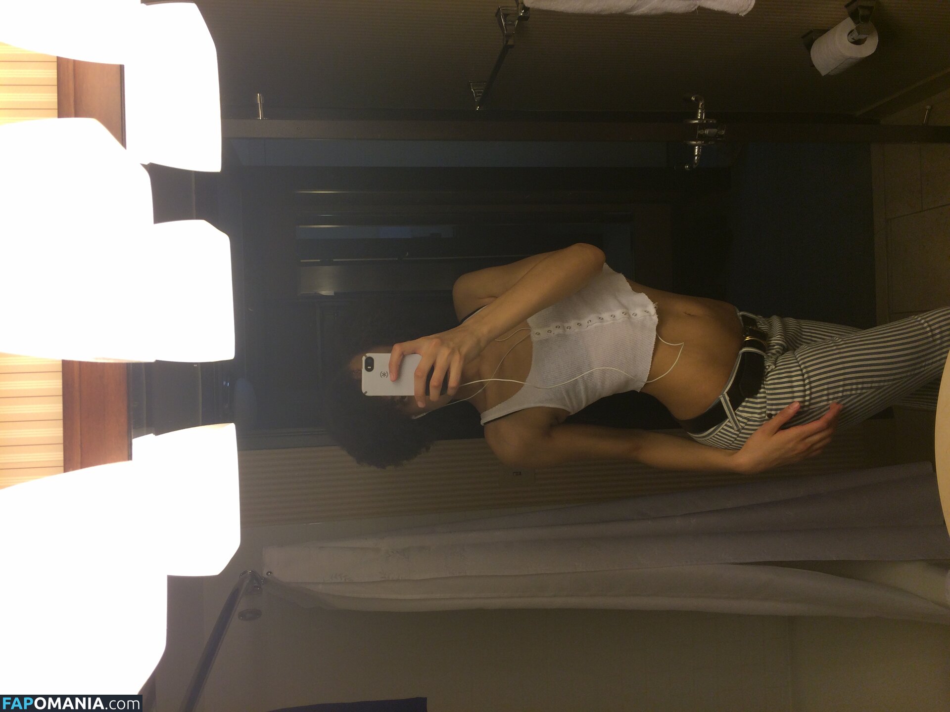 Britne Oldford Nu Photo fuitée #15