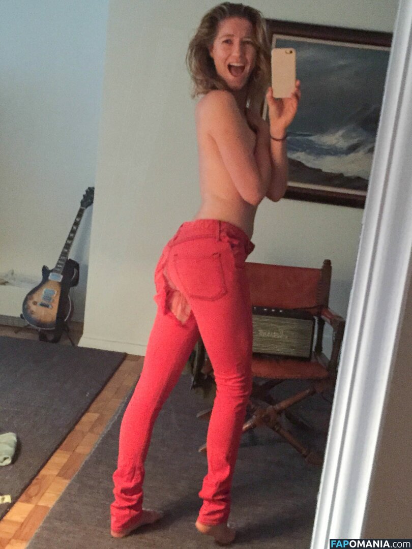 Caitlin Gerard Nu Photo fuitée #13