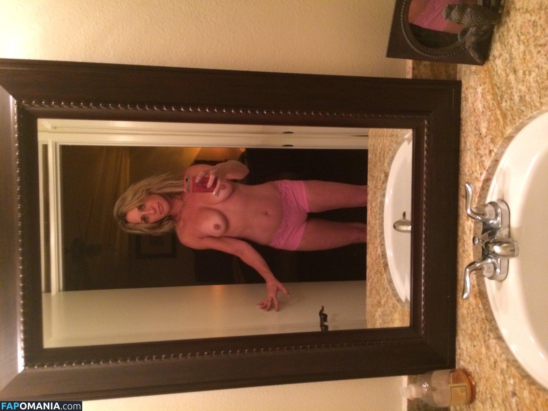 Carrie Michalka Nu Photo fuitée #217