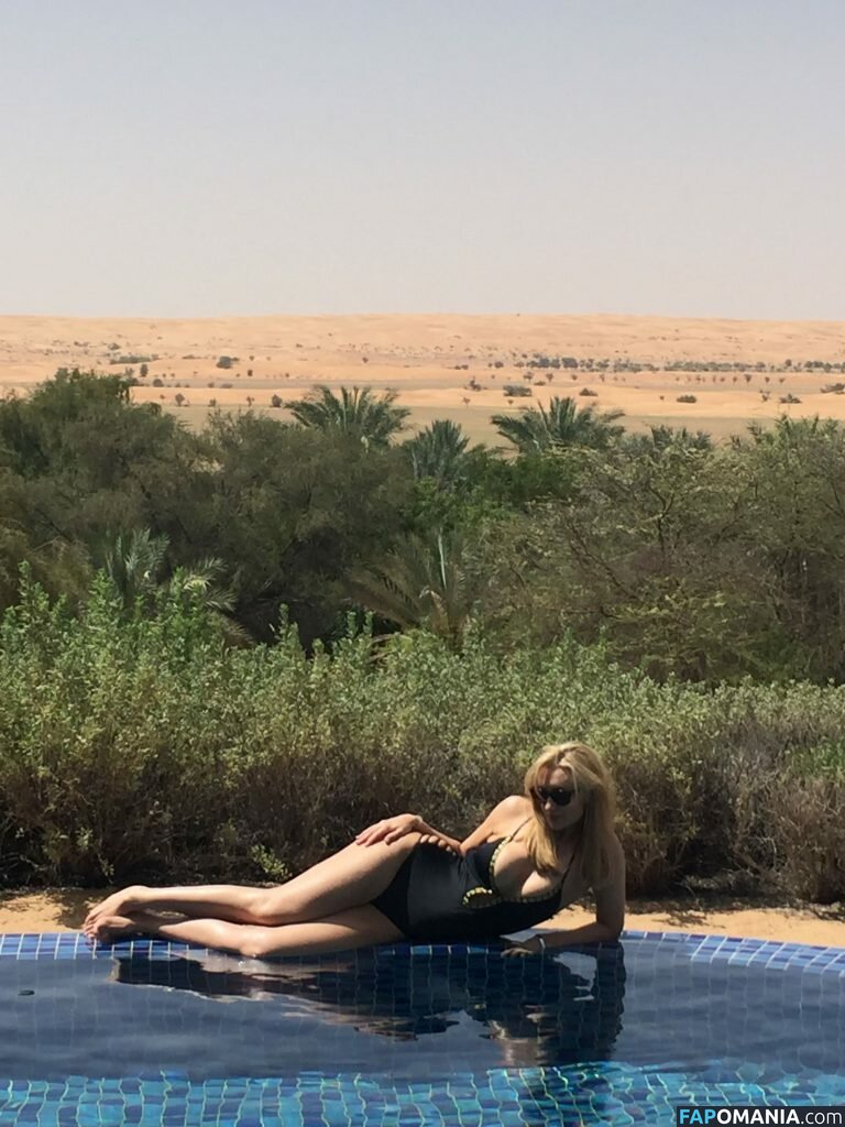 Catherine Tyldesley Nu Photo fuitée #9