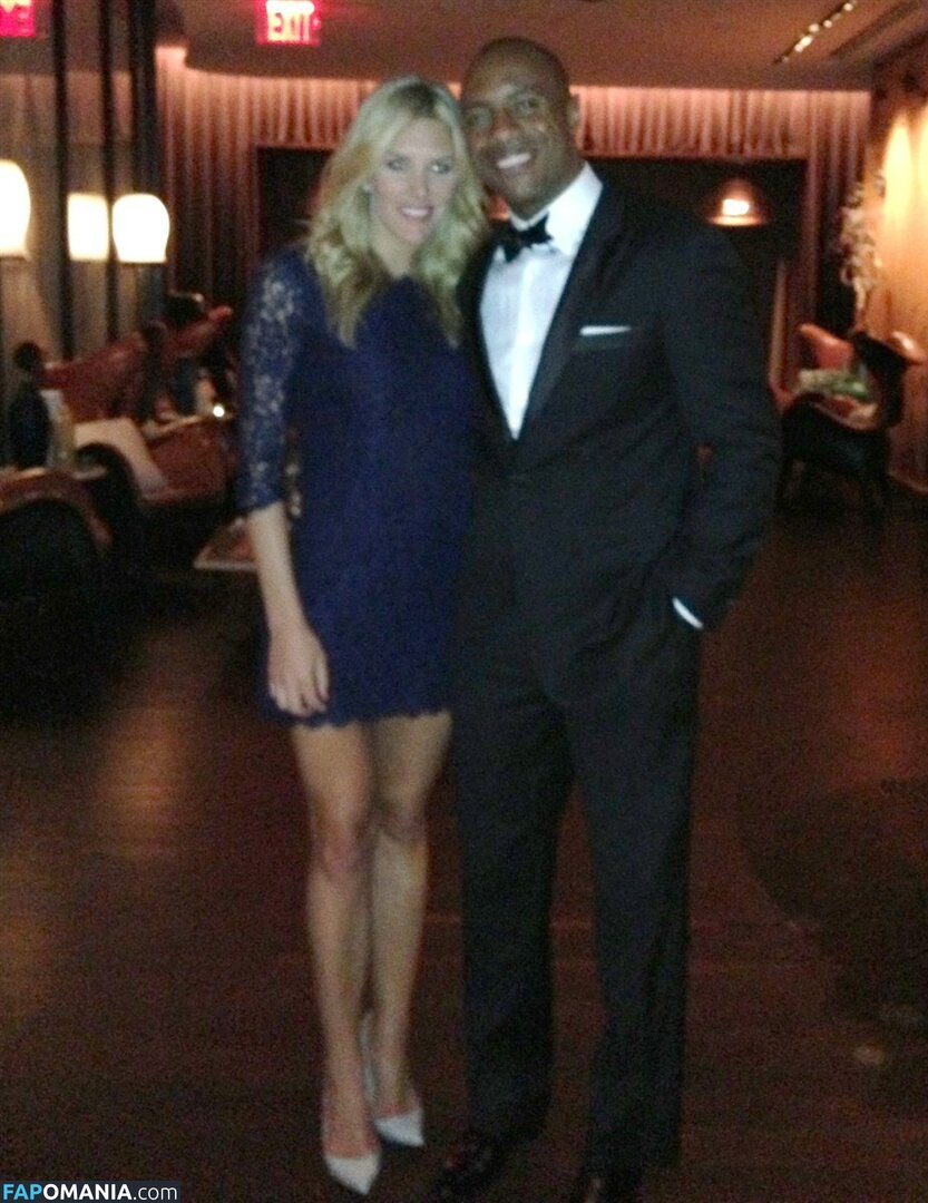 Charissa Thompson Nu Photo fuitée #2