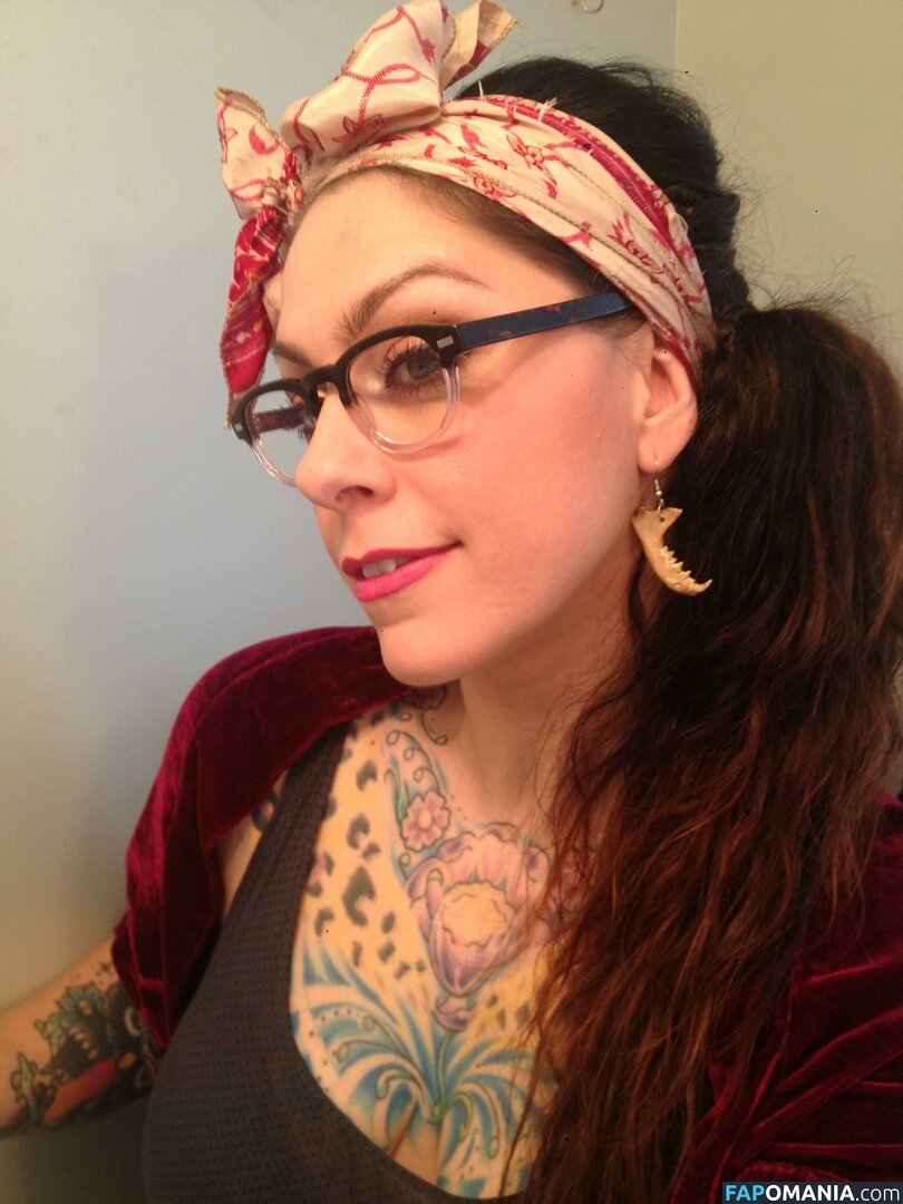 Danielle Colby Nu Photo fuitée #14