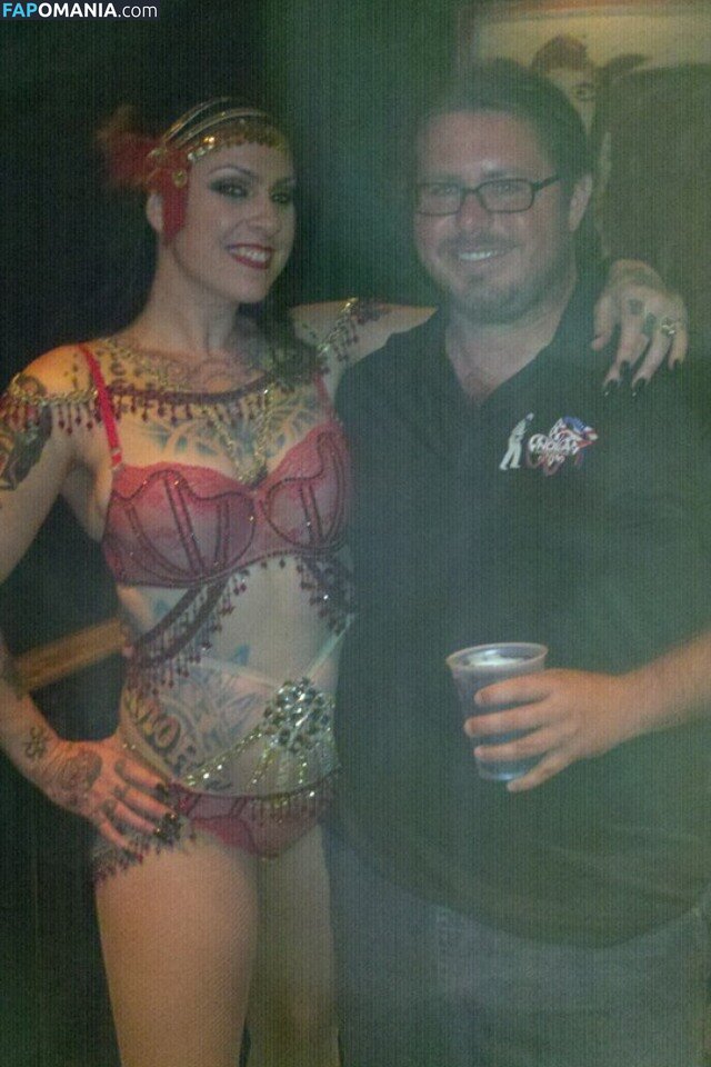 Danielle Colby Nu Photo fuitée #58