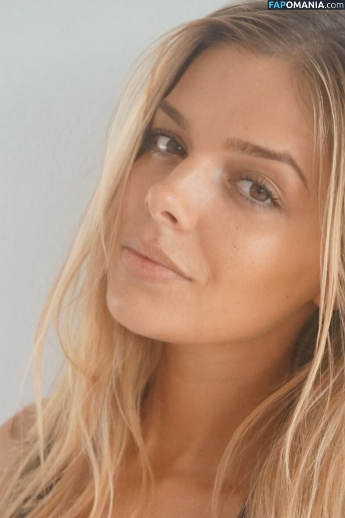 Danielle Knudson Nu Photo fuitée #27