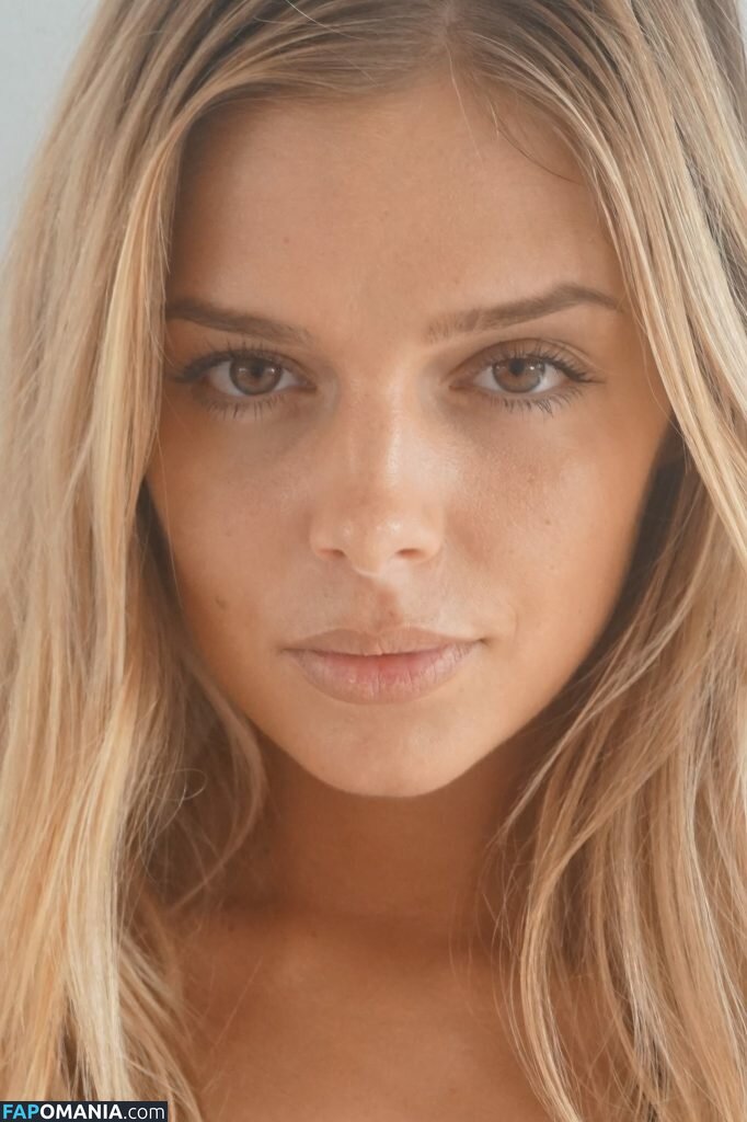 Danielle Knudson Nu Photo fuitée #254