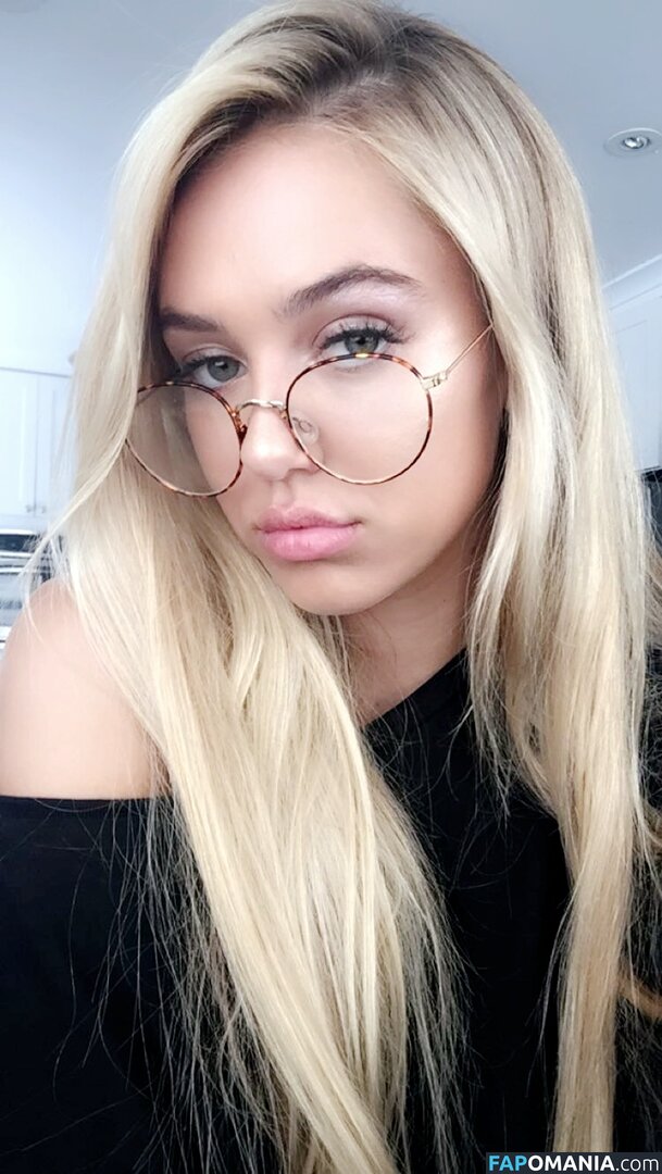 Delilah Belle Hamlin Nu Photo fuitée #42