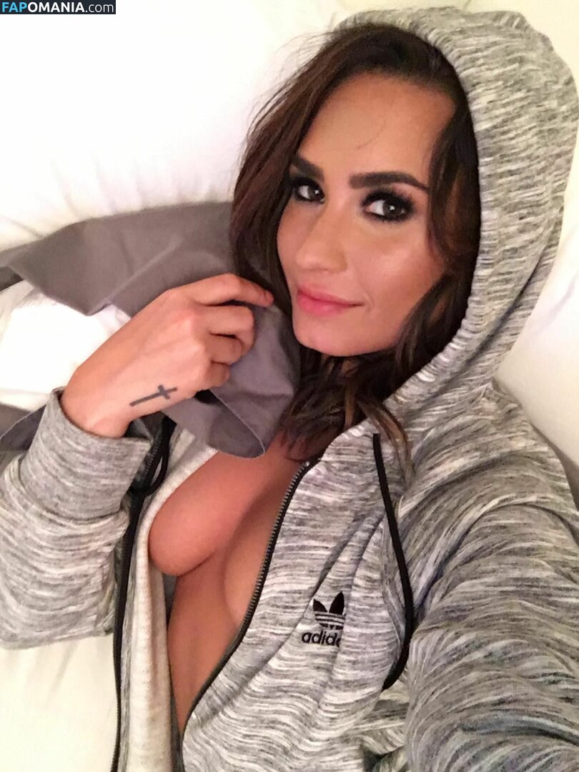 Demi Lovato Nu Photo fuitée #7