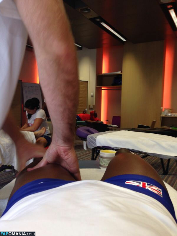 Dina Asher Smith Nu Photo fuitée #11