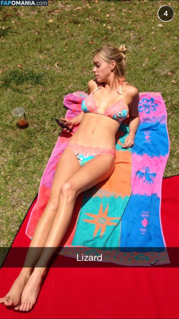 Elizabeth Turner Nu Photo fuitée #47