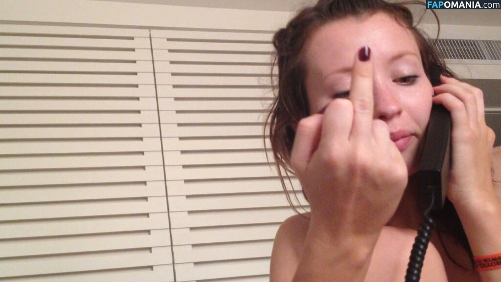 Emily Browning Nu Photo fuitée #36