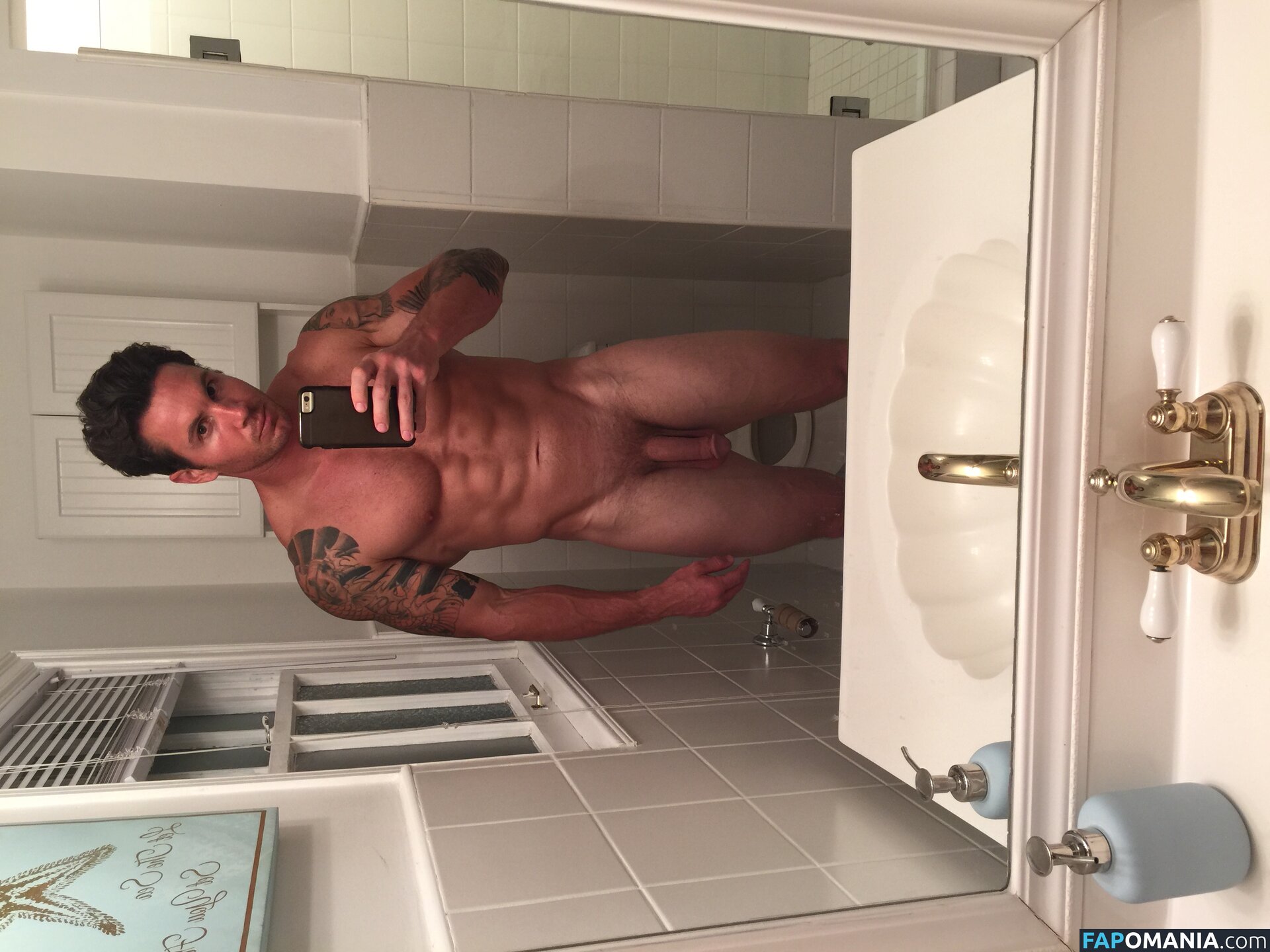 Emma Hernan Nu Photo fuitée #517