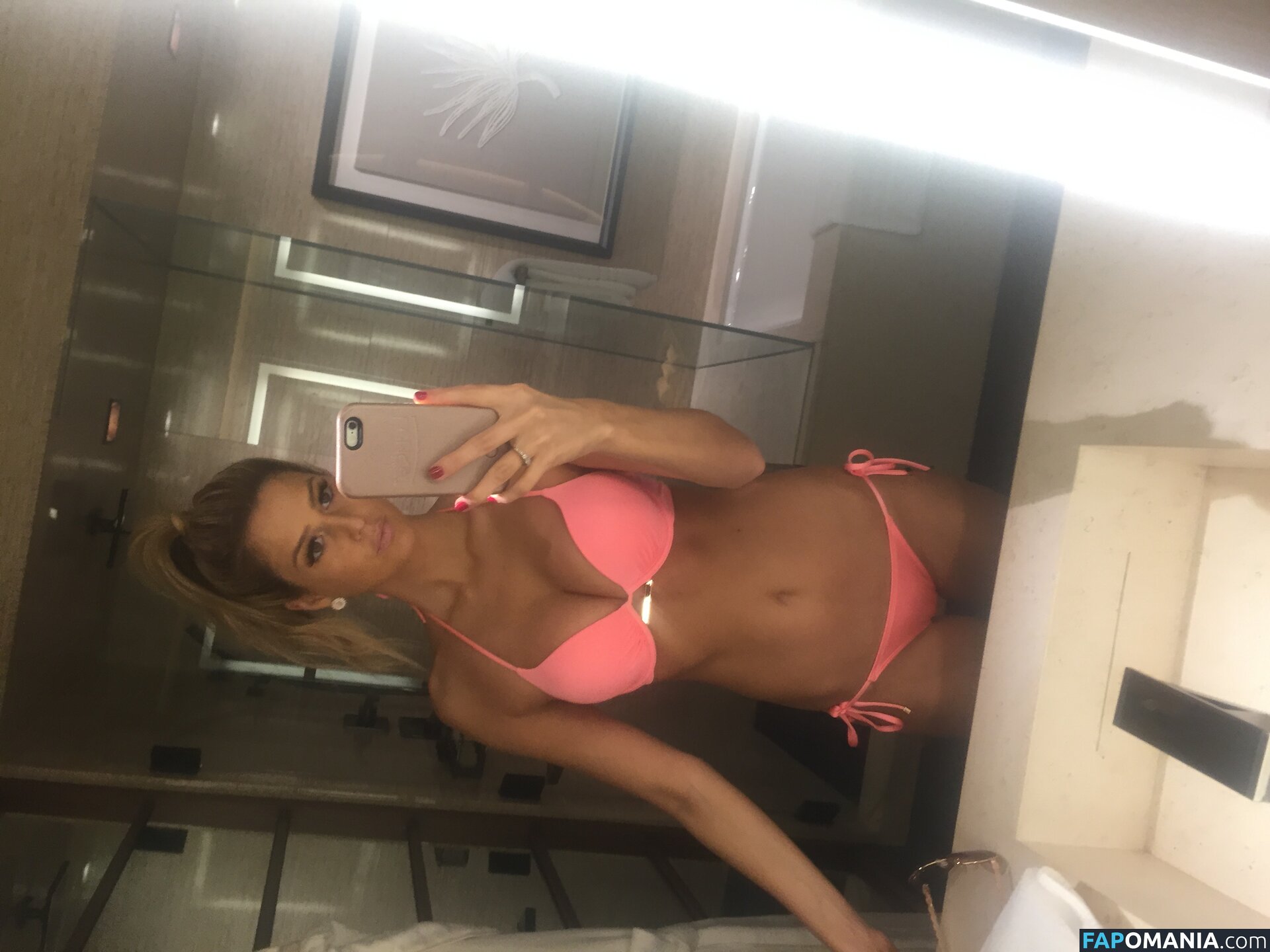 Emma Hernan Nu Photo fuitée #570