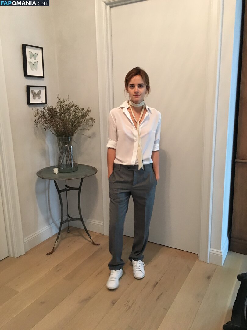Emma Watson Nu Photo fuitée #107