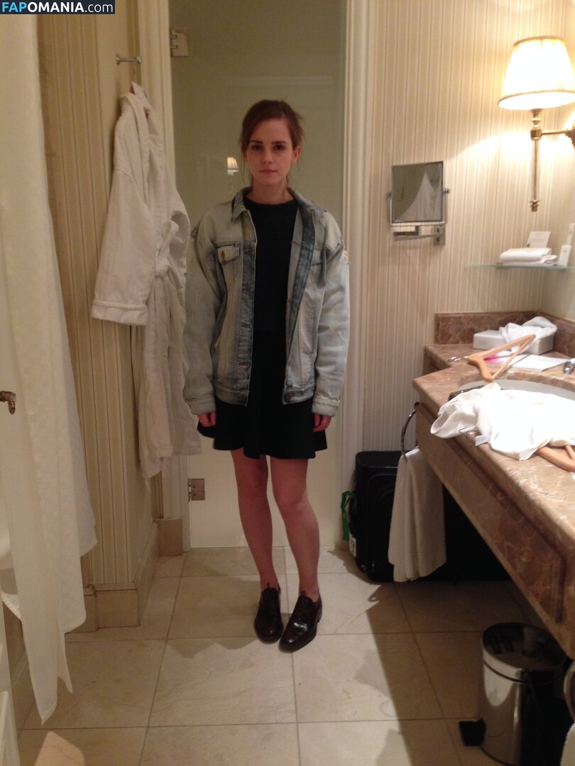 Emma Watson Nu Photo fuitée #111