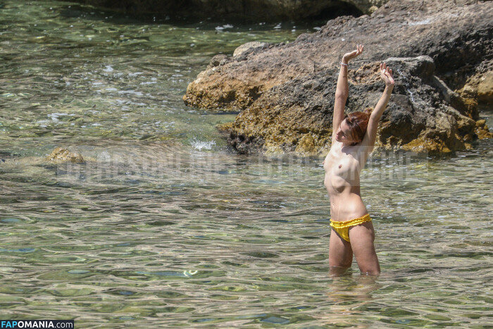 Emma Watson Nu Photo fuitée #175