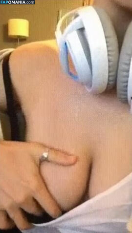 FrivolousFox Nu Photo fuitée #9