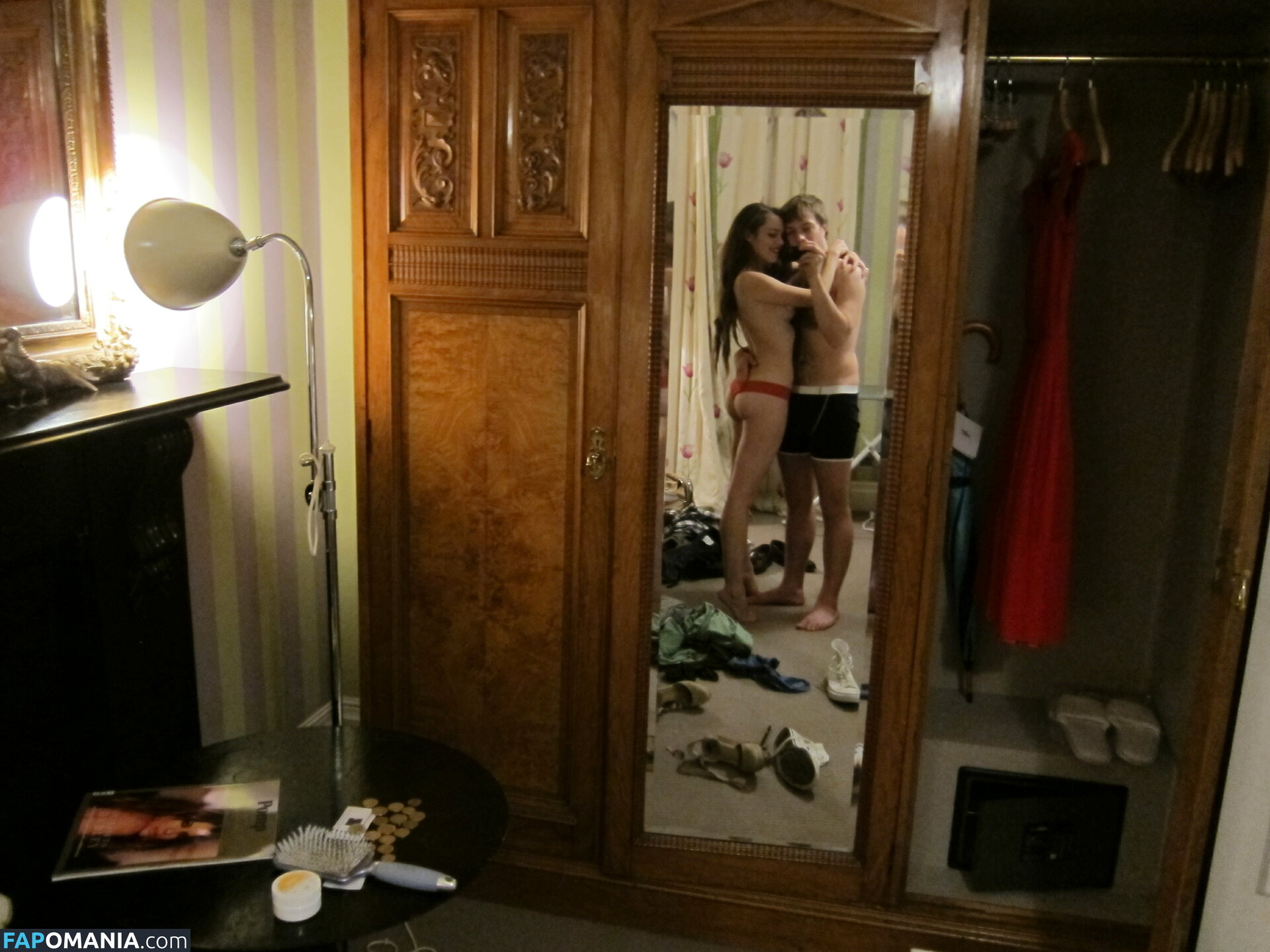 Hailey Gates And Paige Elkington Nu Photo fuitée #50