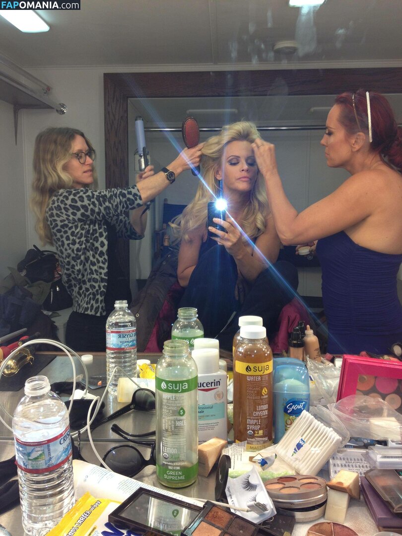 Jenny McCarthy Nu Photo fuitée #2