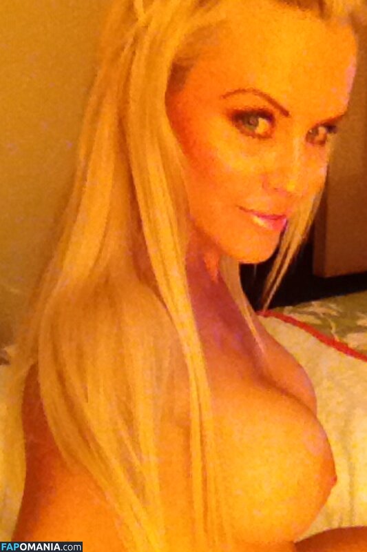 Jenny McCarthy Nu Photo fuitée #7