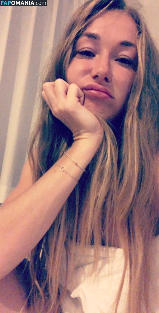 Julia Glushko Nu Photo fuitée #105