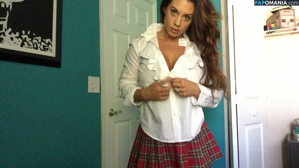 Kaitlyn WWE Nu Photo fuitée #12