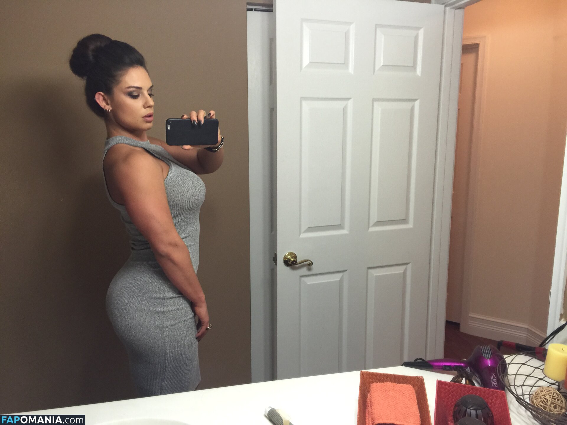 Kaitlyn WWE Nu Photo fuitée #136