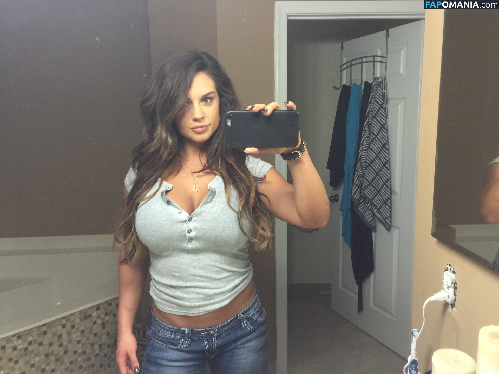 Kaitlyn WWE Nu Photo fuitée #153