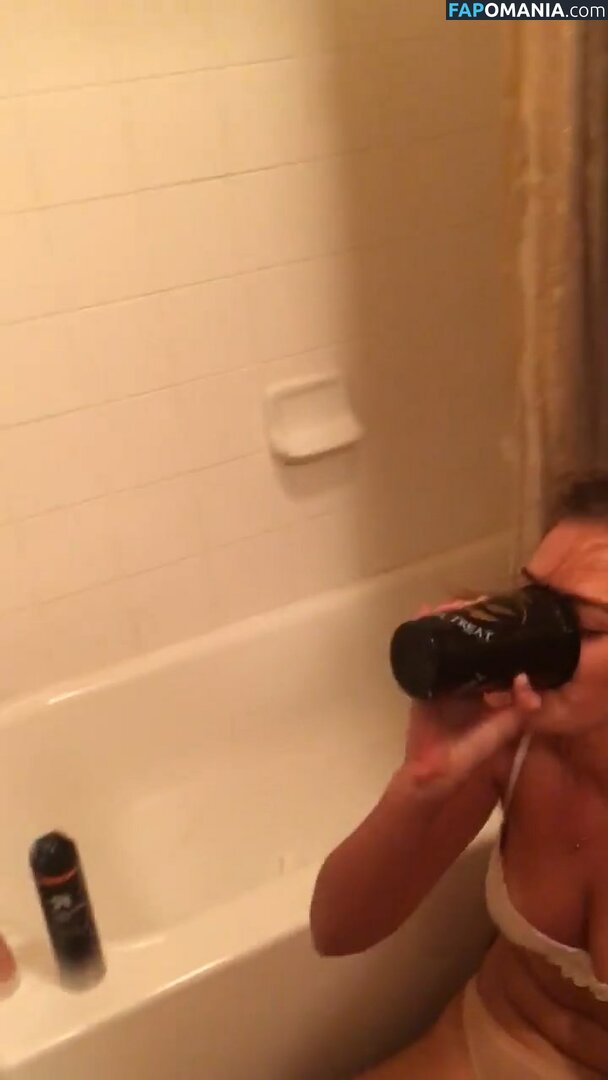 Kassidy Cook Nu Photo fuitée #33