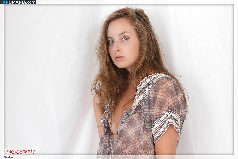 Katharina Bo Llig Nu Photo fuitée #100