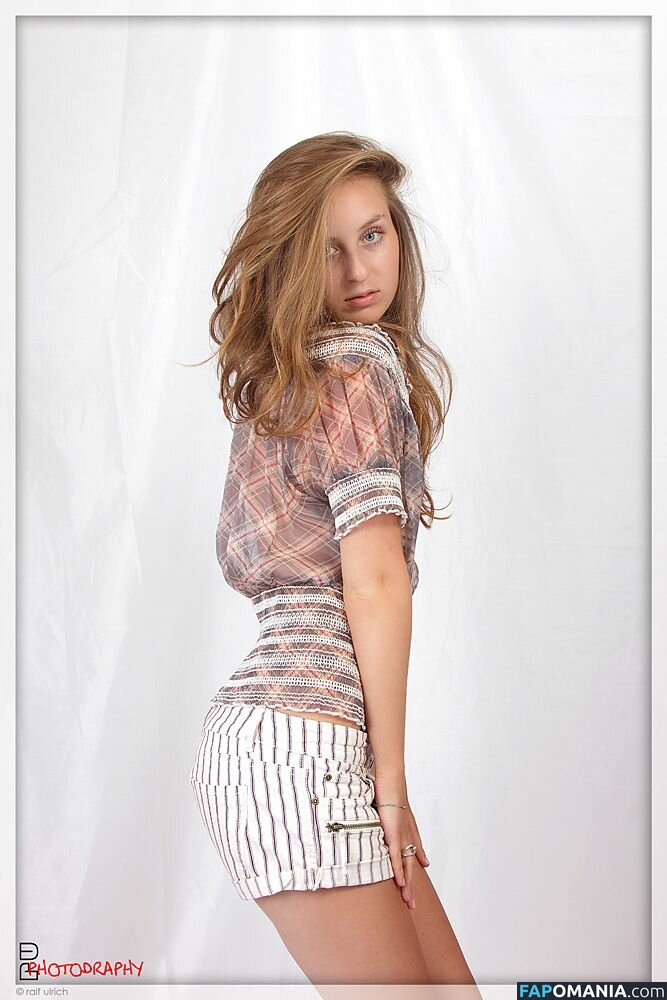 Katharina Bo Llig Nu Photo fuitée #102