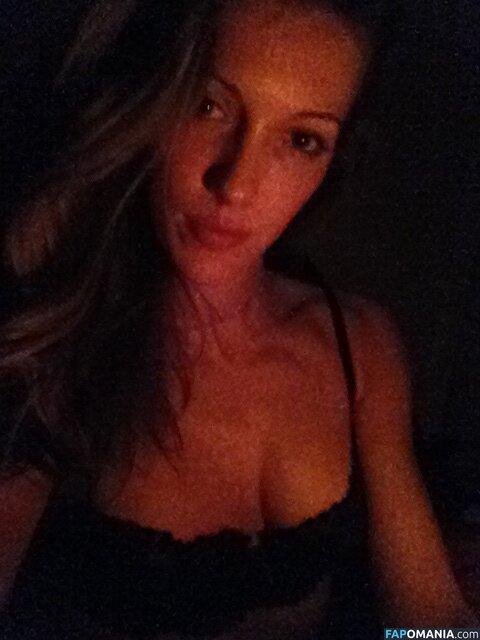Katie Cassidy Nu Photo fuitée #8