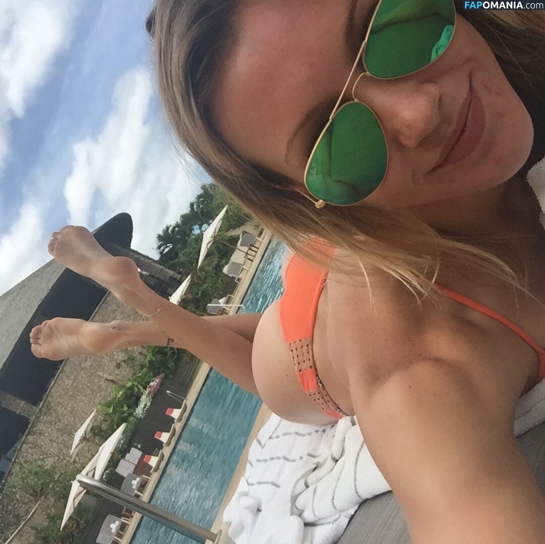 Katie Cassidy Nu Photo fuitée #17